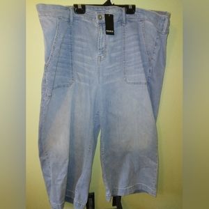 Torrid 5x wide leg cropped jeans NWT
